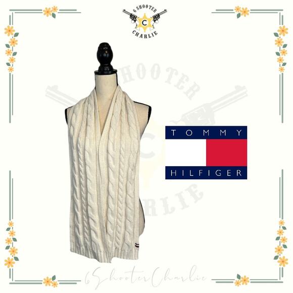 TOMMY HILFIGER Women's White Cable Knit Scarf w/ Flag Logo One Size Cozy Comfort - Picture 1 of 3